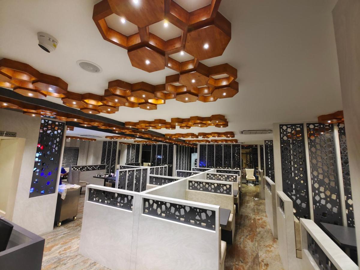 Hotel Thousand Pillars วารังกัล ภายนอก รูปภาพ