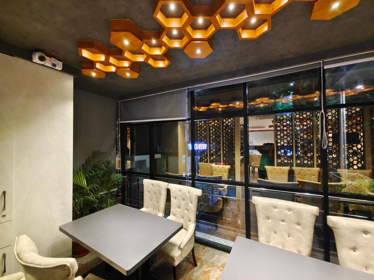 Hotel Thousand Pillars วารังกัล ภายนอก รูปภาพ